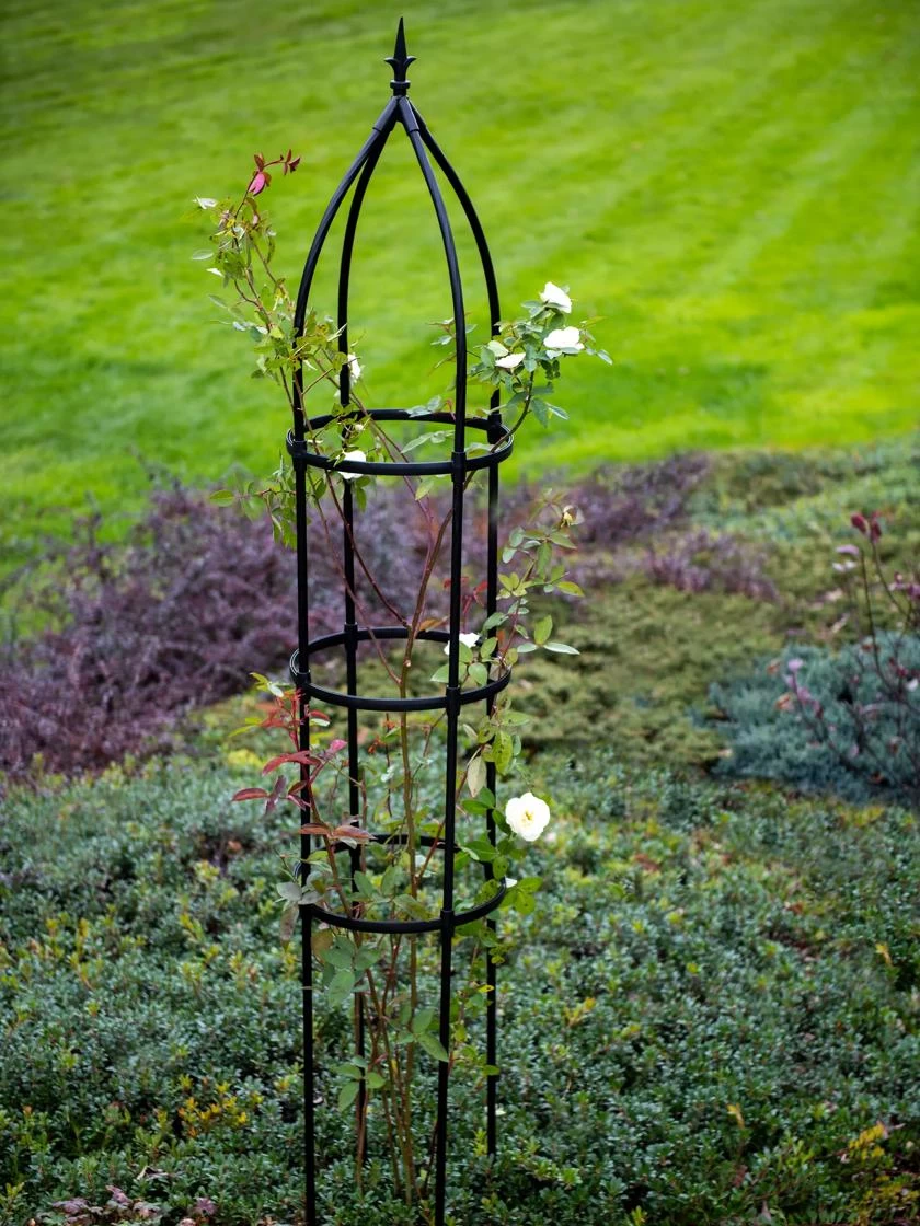 Fleur De Lis Obelisk, 86.8" 1 Fleur De Lis Obelisk, 86.8"